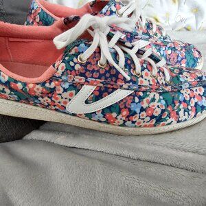 Tretron Sneakers